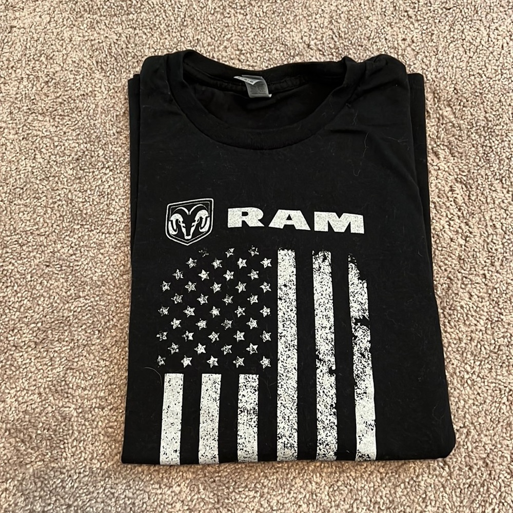 Mens Dodge Ram Short Sleeve T-shirt (XL)